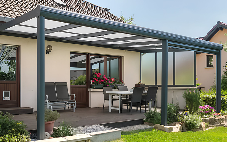 D&eacute;couvrez les diff&eacute;rentes options de personnalisation pour cr&eacute;er une pergola Cocoon sur mesure